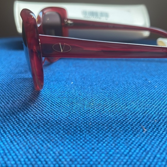 Authentic Red Valentino Sunglasses - Picture 10 of 14